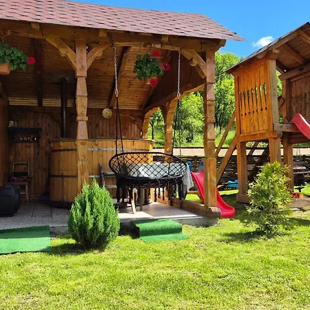 Casa Pintea De Sub Coasta * Breb